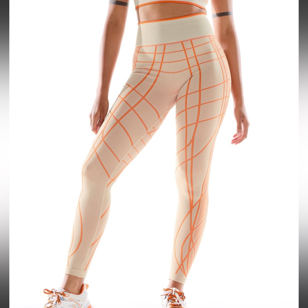 NWOT Gymshark Orange & Cream Leggings